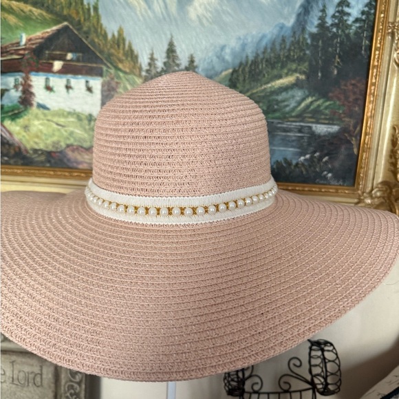 Chic Pink Wide-Brim Hat with Pearl Accent - Picture 3 of 9